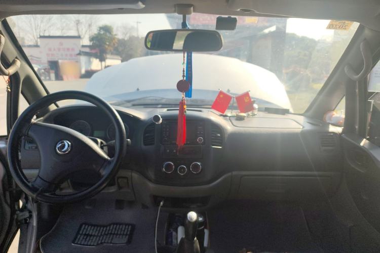 Used FORTHING Lingzhi 2013 M3 1.6L 7-seat Standard Model