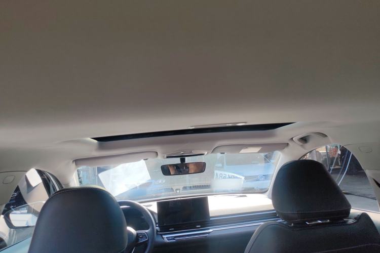 Used Geely Auto Emgrand 2023 4th Generation Champion Edition 1.5L CVT Prestige Model Headliner