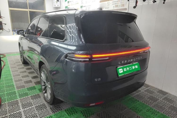 Used Leapmotor C16 2024 Range-Extended 200 Luxury Edition Rear Left 45 Deg