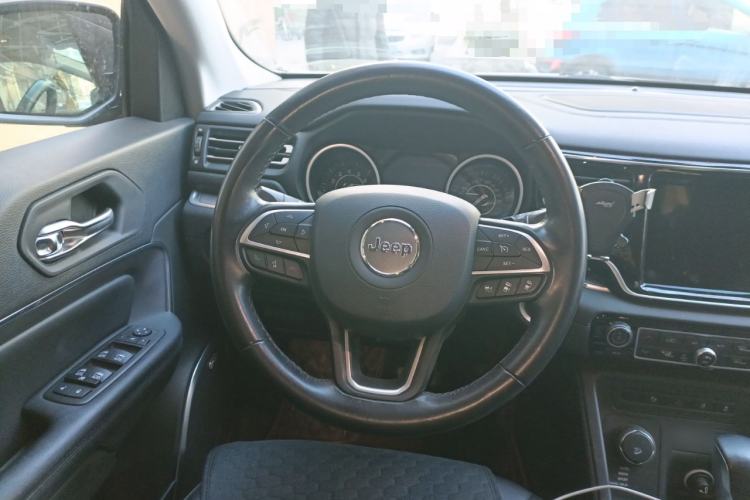 Used Jeep Grand Commander 2022 2.0T Four-Wheel Drive Luxury Edition
