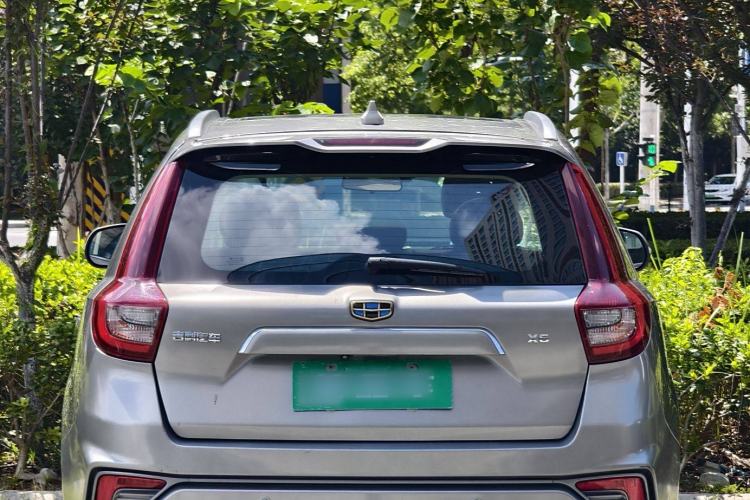 Used Geely Auto Vision X6 2018 1.4T CVT 4G Connected Flagship Edition