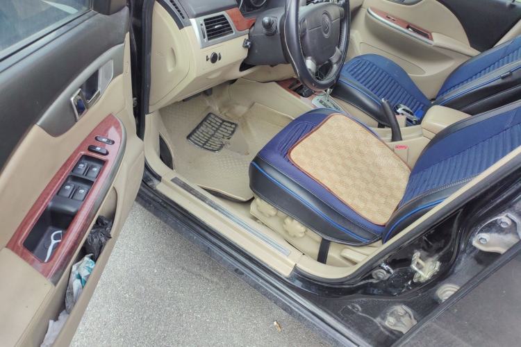 Used Buick Excelle 2011 1.6 LE-AT Driver Seat