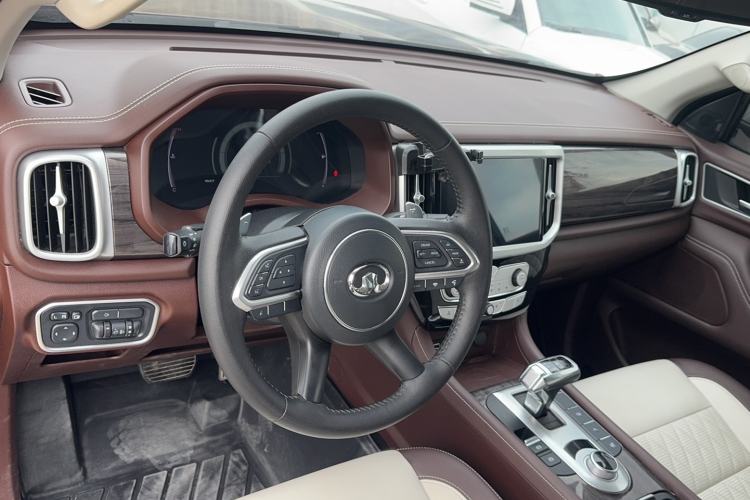 Used Great Wall Poer 2021 2.0T Global Version Automatic Diesel 4x4 Prestige Standard Cab GW4D20M Interior 4