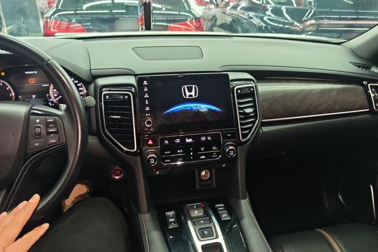 Used Honda UR-V 2020 370TURBO Two-Wheel Drive Luxury Edition
