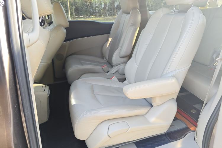 Used Buick GL8 2017 25S Luxury Version China V Standard Left Rear Seat