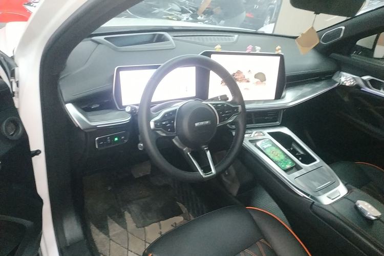 Used Haval XY 2022 1.5T Smart Edition Center Console