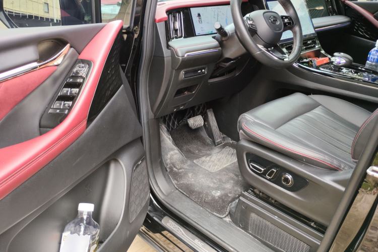 Used GAC Trumpchi M8 2023 Zongshi Series Dual-Motor Flagship Edition
