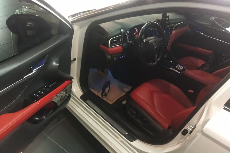 Used Toyota Camry 2019 2.5S FENGSHANG Version China VI Standard Driver Seat