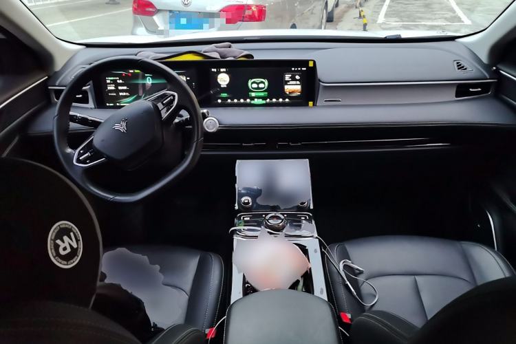 Used NETA U 2023 NETA U-Ⅱ 400 U Show Edition – Lithium Iron Phosphate
