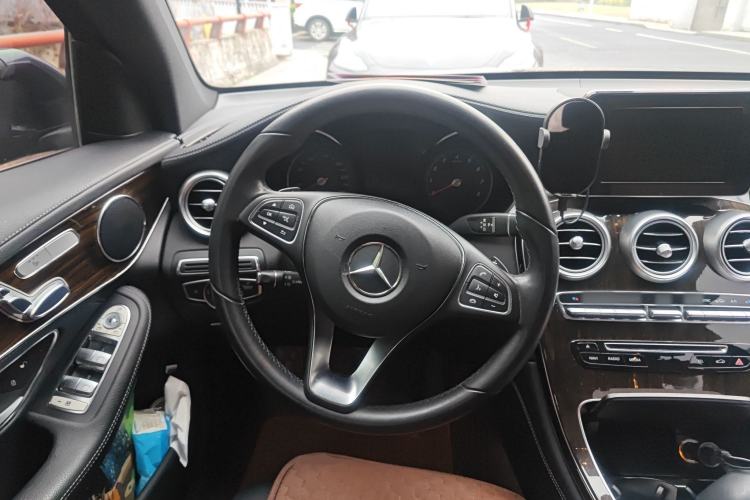 Used Mercedes-Benz GLC 2017 GLC 260 4MATIC Dynamic Edition
