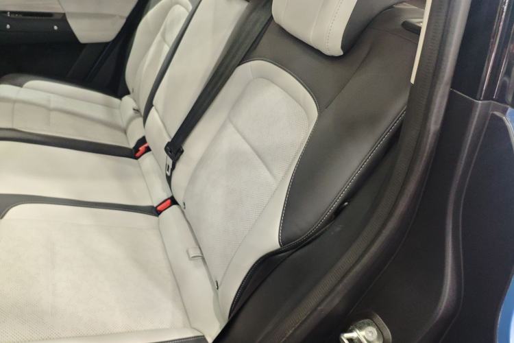 Used iCAR 03 2024 501km Two-Wheel Drive Long-Range Version Left Rear Seat