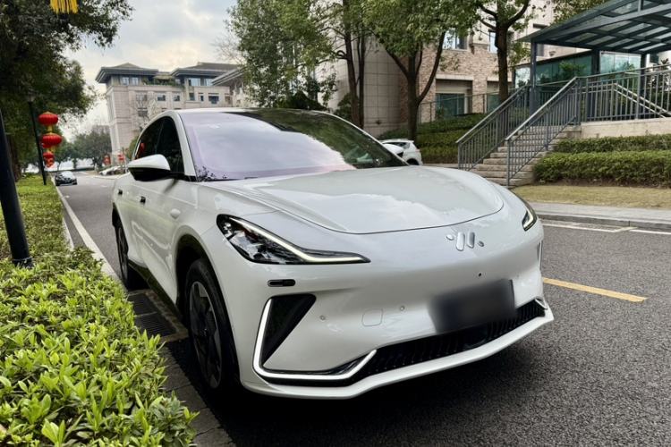 Used IM LS7 2023 100kWh Lux All-Wheel-Drive Version