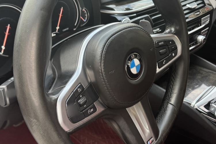 Used BMW 5 Series 2018 Facelifted 530Li xDrive M Sport Package