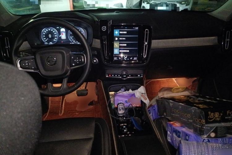 Used Volvo XC40 2021 T4 Four-Wheel Drive Smart Luxury Edition Center Console