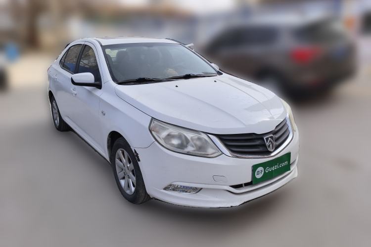 Used Baojun 630 2011 1.5L manual Elite version
