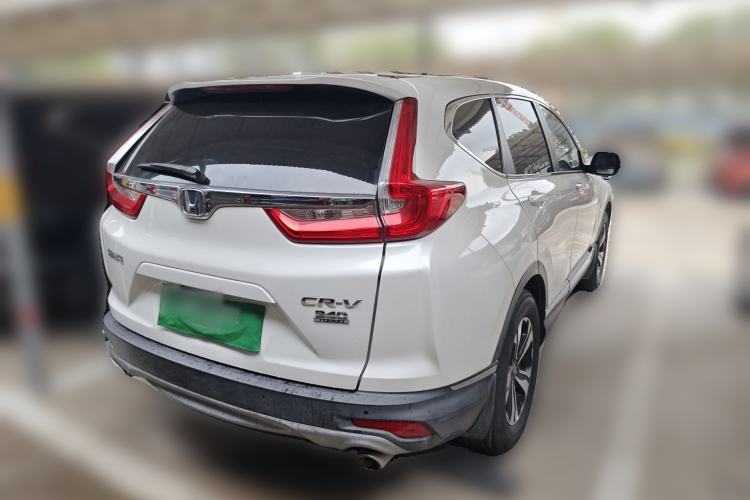 Used Honda CR-V 2017 240TURBO CVT Front-Wheel Drive Fashion Edition
