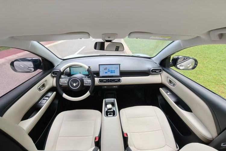 Used Wuling Bingo PLUS 2024 330 km Range Five-Seater Version