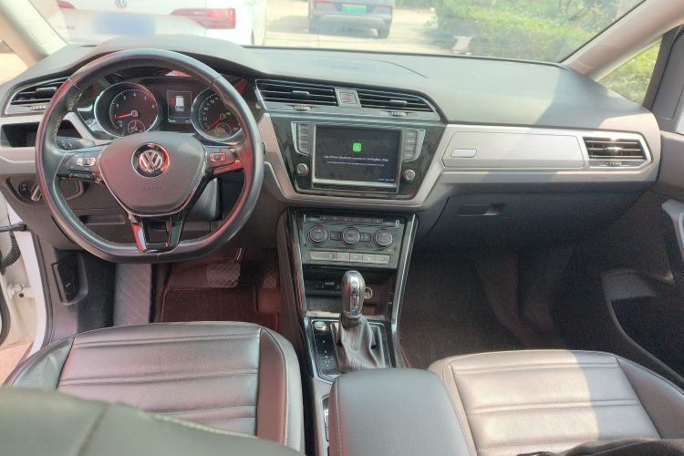 Used Volkswagen Touran 2018 Volkswagen Touran L 280TSI DSG Boundary Luxury Edition 7 Seats China VI Standard