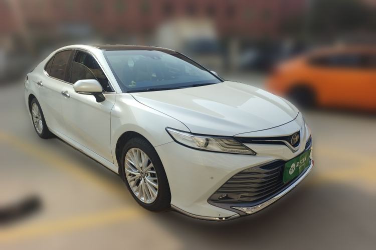 Used Toyota Camry 2019 2.5G Luxury Edition China VI Standard Front Right 45 Deg