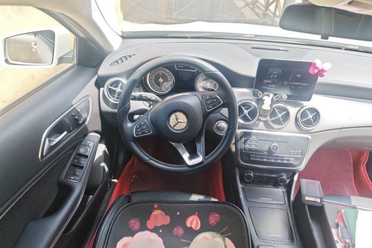 Used Mercedes-Benz GLA 2016 GLA 200 Fashion Model Exterior 4