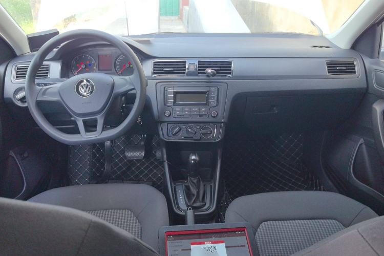 Used Volkswagen Santana 2021 1.5L Automatic Fashion Edition Center Console