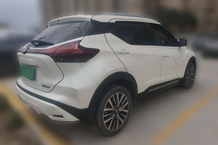 Used Nissan Kicks 2022 1.5L CVT XL Fashion Edition Rear Right 45 Deg