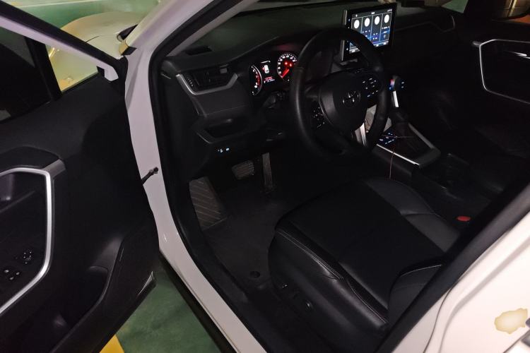 Used Toyota Wildlander 2020 2.0L CVT Two-Wheel Drive Luxury Edition
