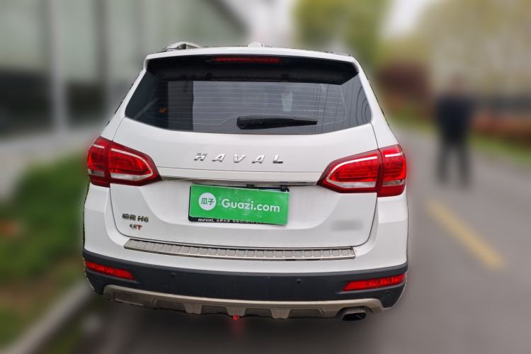 Used Haval H6 2015 Revised Version Sport Edition 1.5T Manual Transmission Two-Wheel Drive Elite Grade
