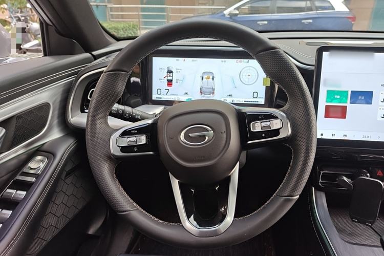 Used GAC Trumpchi GS8 2025 Linghang Series 2.0 TGDI Two-Wheel-Drive Luxury Edition 5 Seats
