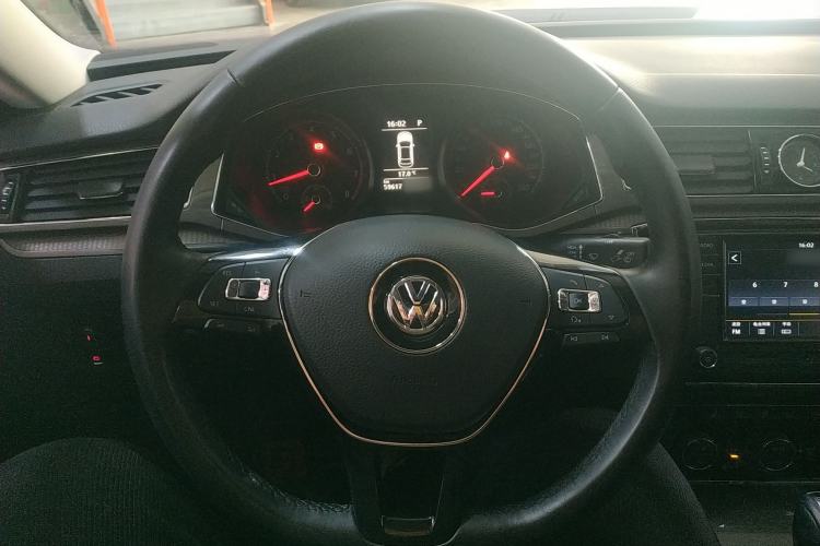 Used Volkswagen Passat 2017 330TSI DSG Luxury Edition