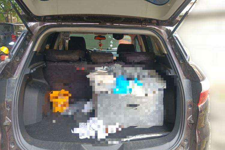 Used JMC Yusheng S330 2016 1.5L GTDi Automatic Two-Wheel Drive Prestige Edition Trunk