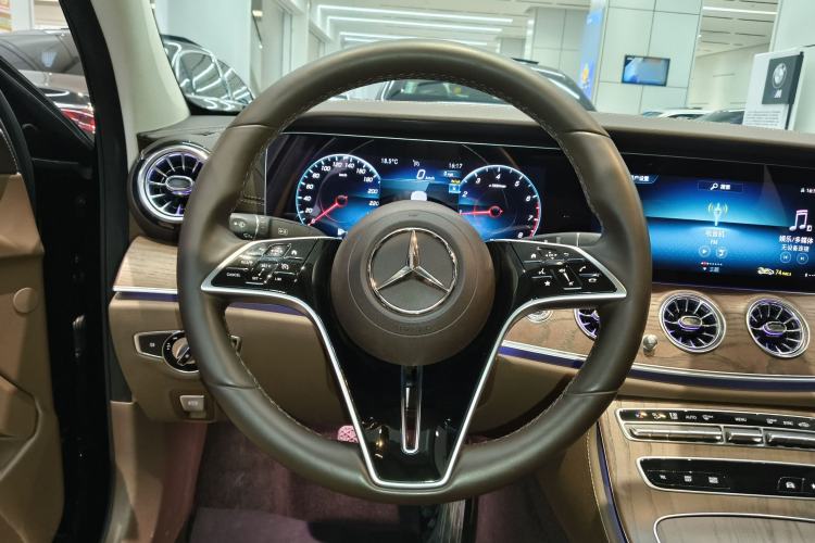 Used Mercedes-Benz E-Class 2023 Facelift E 260 L