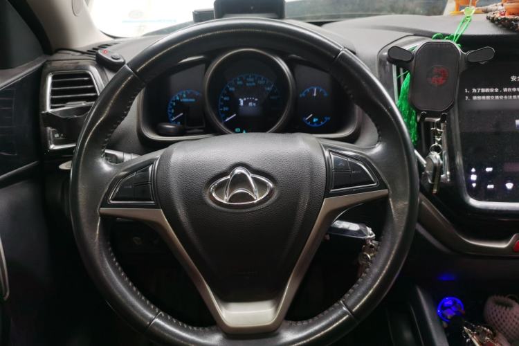 Used CHANGAN OSHAN CX70 2018 Revised Version 1.6L Manual Prestige Edition