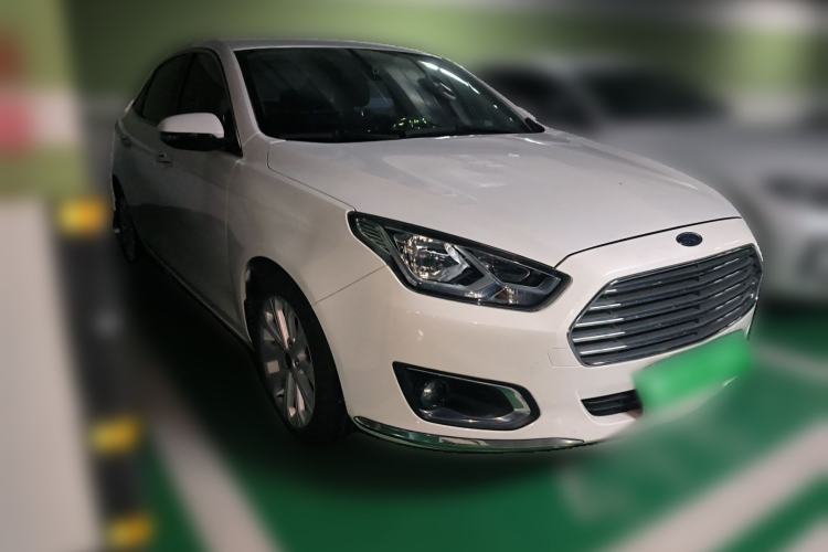 Used Ford Escort 2015 1.5L Manual Fashion Edition
