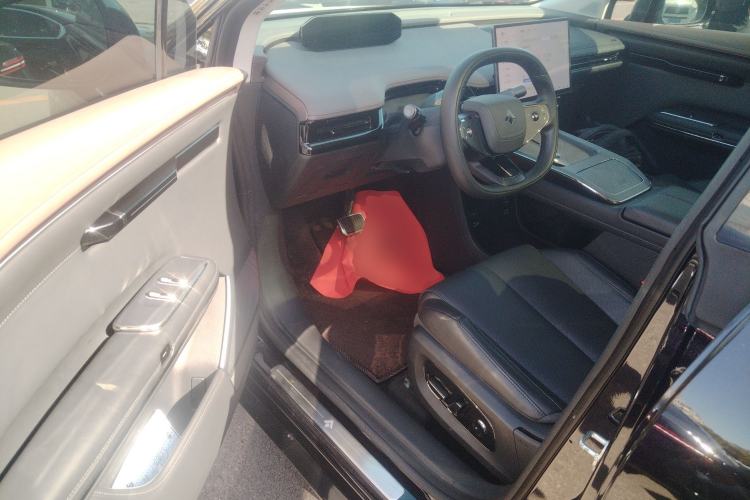 Used Hyptec HT 2023 670 Rear-Drive Ultra-High-Voltage NDA Version