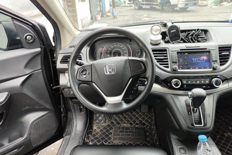 Used Honda CR-V 2016 2.0L two-wheel drive Urban Edition Steering Wheel