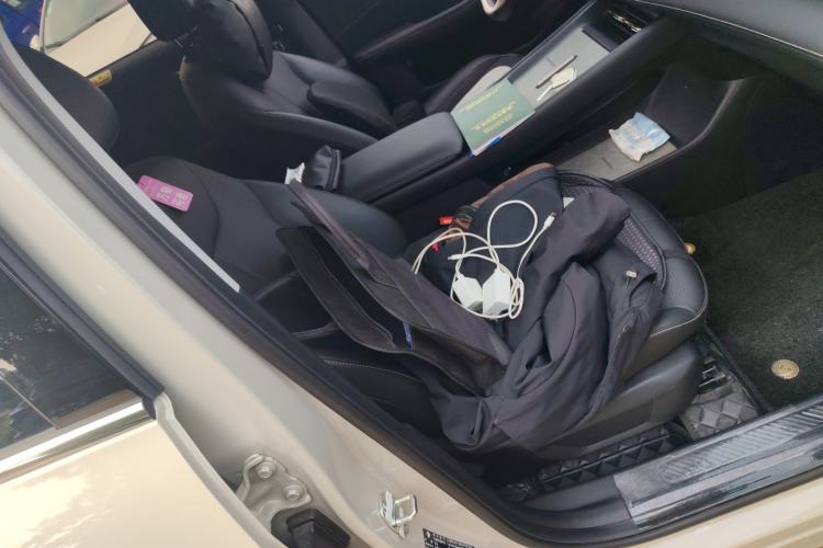 Used Baojun Yunhai 2024 140km Plug-in Hybrid Version
