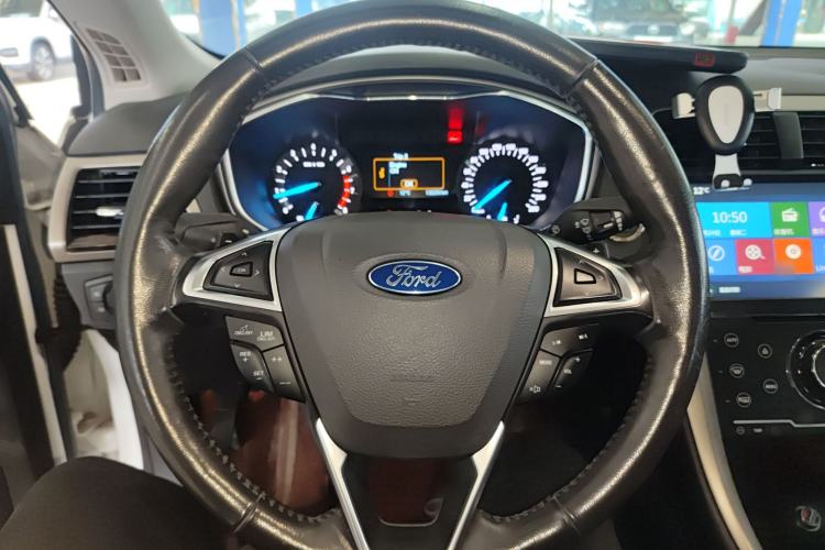 Used Ford Mondeo 2013 2.0L GTDi 200 Fashion Edition Steering Wheel