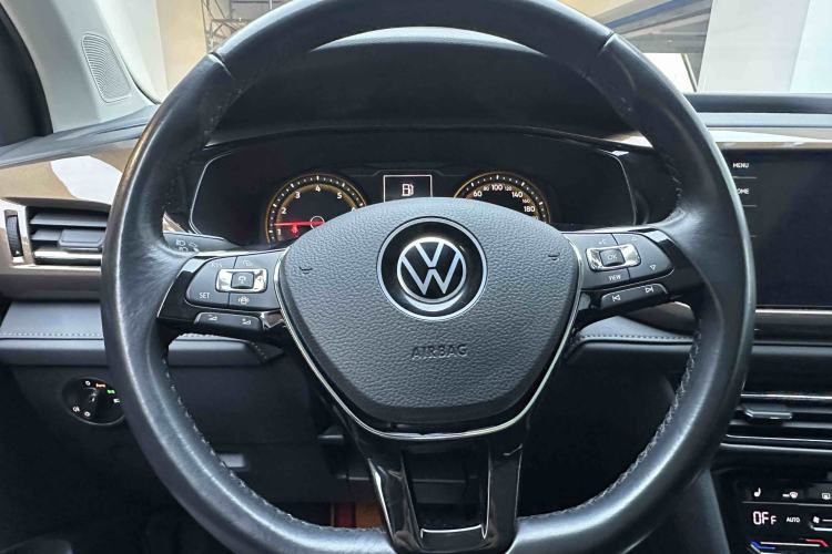 Used Volkswagen Tharu 2021 280TSI Two-Wheel-Drive Luxury Plus Edition