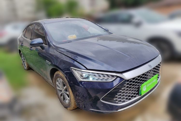 Used BYD Qin PLUS 2023 Champion Edition DM-i 55KM Leading Model Front Right 45 Deg