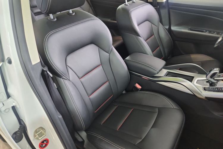 Used Geely Auto Emgrand X7 Sport 2020 1.8TD DCT Two-Wheel Drive Smart Connect 4G-Enabled Version Right Front Seat