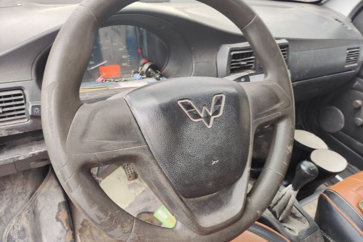 Used Wuling Zhiguang 2014 1.2L Extended Version LD6