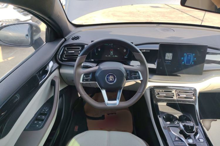 Used BYD Qin PLUS 2024 HONOR Edition DM-i 55KM Leading Model
