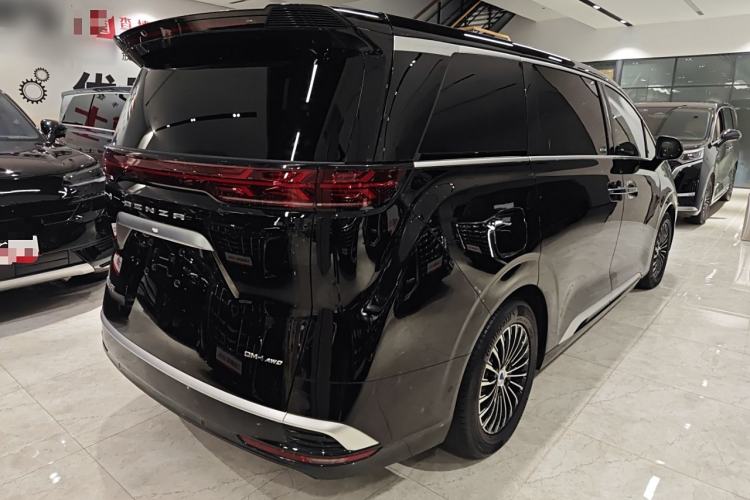 Used Denza D9 2024 DM-i 980 Four-Wheel Drive Flagship Model