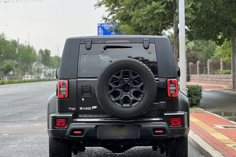 Used BAIC Off-Road BJ40 2023 2.0D Automatic Four-Wheel Drive Blade Hero Edition Adventurer Type