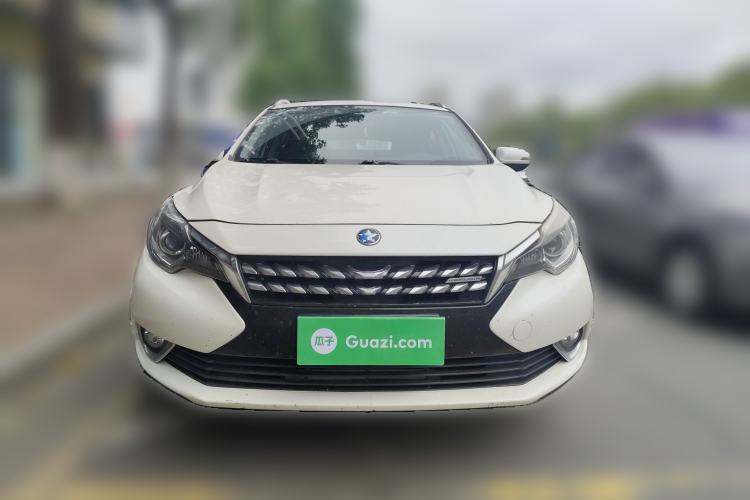 Used Venucia T90 2017 2.0L CVT Smart Edition Front