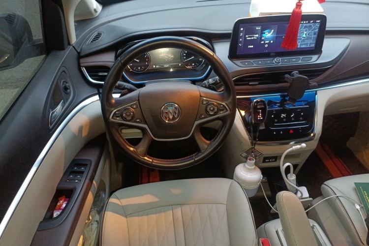 Used Buick GL8 2022 Land Business Class 652T Luxury Model
