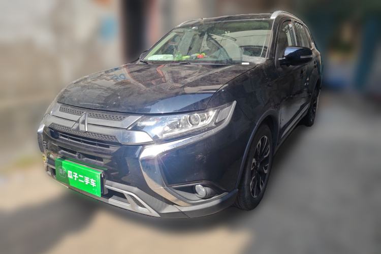 Used Mitsubishi Outlander 2019 2.0L Two-Wheel Drive Comfort Edition 5 Seats China VI Standard