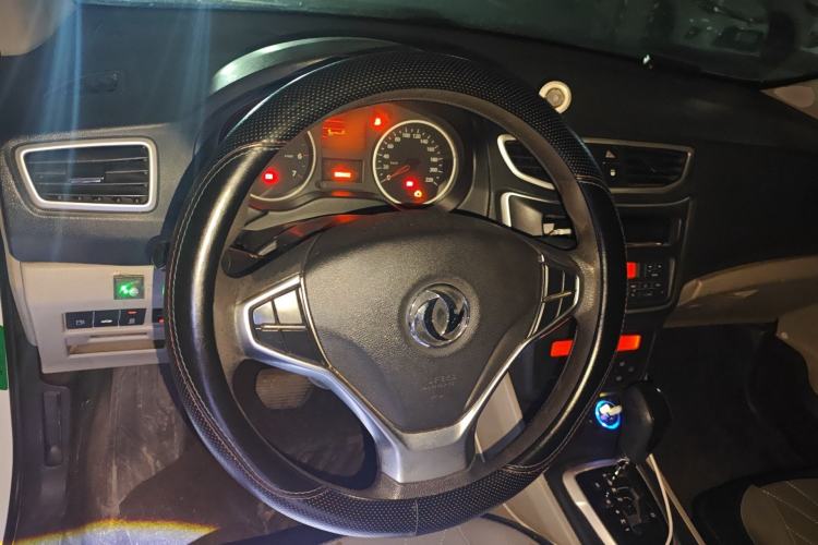 Used Dongfeng Aeolus L60 2015 1.8L Automatic New Enjoyment Model Steering Wheel