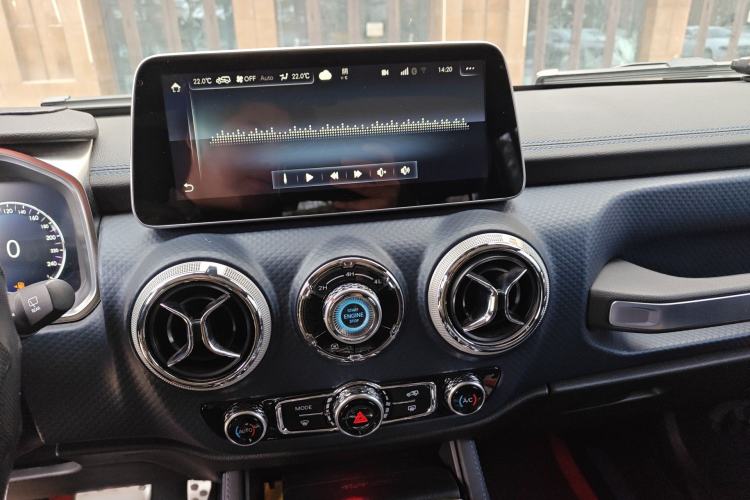 Used BAIC Off-Road BJ40 2022 2.0T Automatic Four-Wheel Drive Business Edition Audio And AC Panel